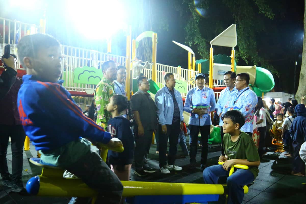 Pengunjung Membludak, DLH Catat 62 Anak Terpisah di Alun-alun Merdeka Malang