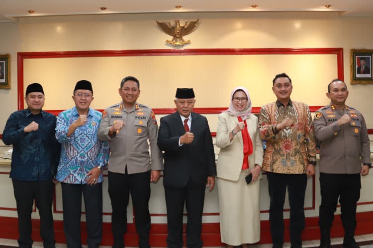 Malang-Lumajang Sepakati Penghapusan Tiket Masuk Coban Sewu