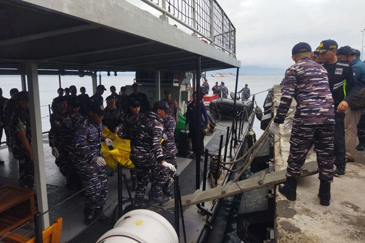 Tim SAR Gabungan Temukan Satu Jasad Mengapung Sejauh 6 Mil dari KMP Tunu Pratama Jaya
