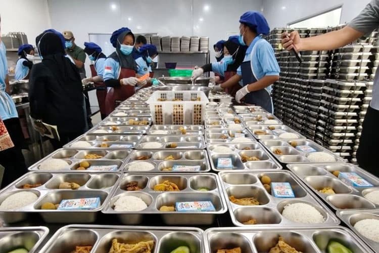 Guru di Kabupaten Malang Pilih Prioritaskan Pendidikan Gratis Daripada MBG