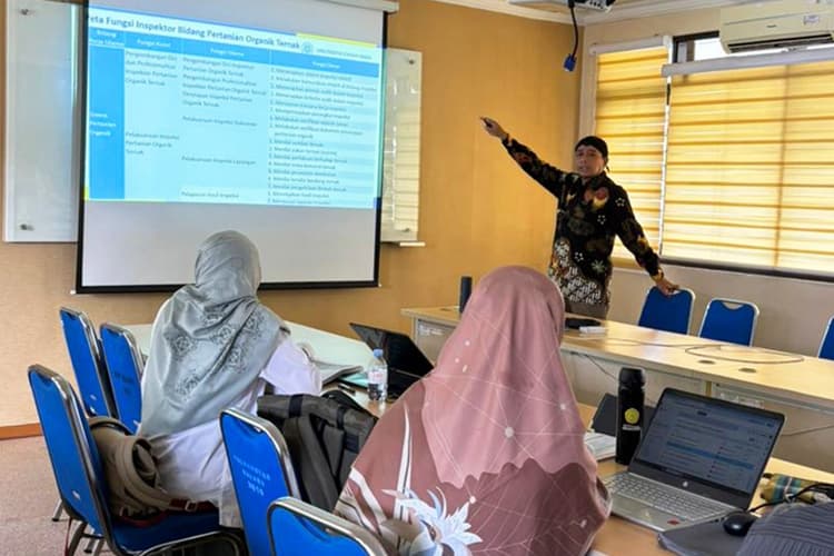 Polbangtan Malang Gelar Sertifikasi BNSP Inspektor Organik Ternak