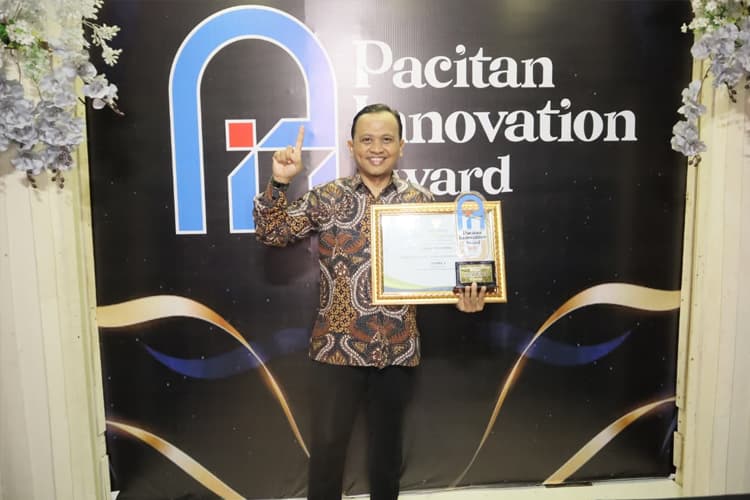 Berkat Inovasi SINDEN, Indra Prastowo Juarai Pacitan Innovation Award 2025 Kategori ASN