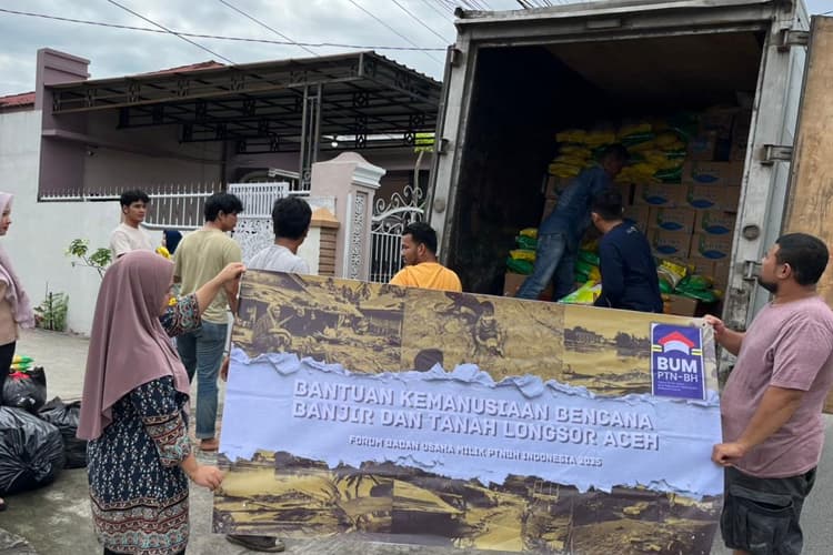 Forum BUM PTNBH Salurkan Bantuan ke Tiga Titik Bencana di Sumatera