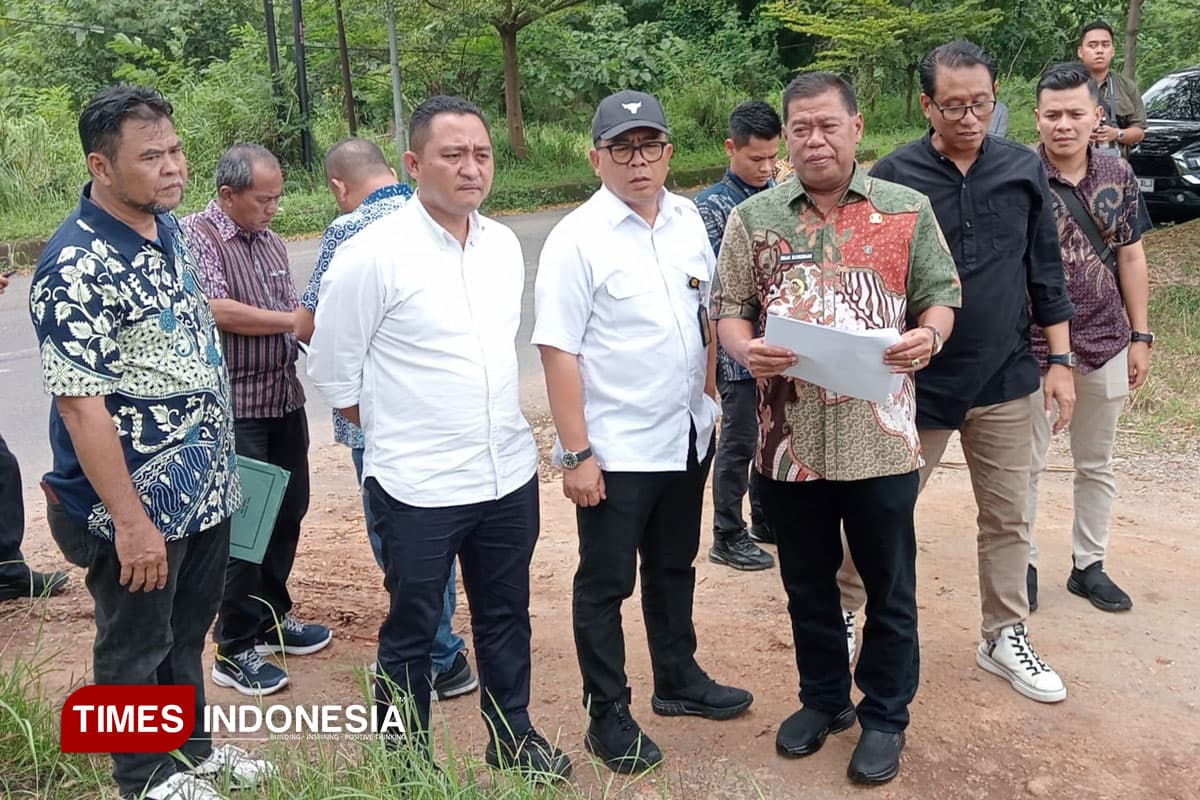 Kementerian PU dan Bupati Majalengka Tinjau Lokasi Rencana Pembangunan SOR Baribis