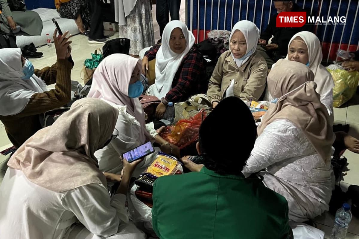 Ingin Ikuti Shaf Paling Depan Mujahadah Kubra 1 Abad NU, Ratusan Jemaah Kabupaten Malang Rela Menginap
