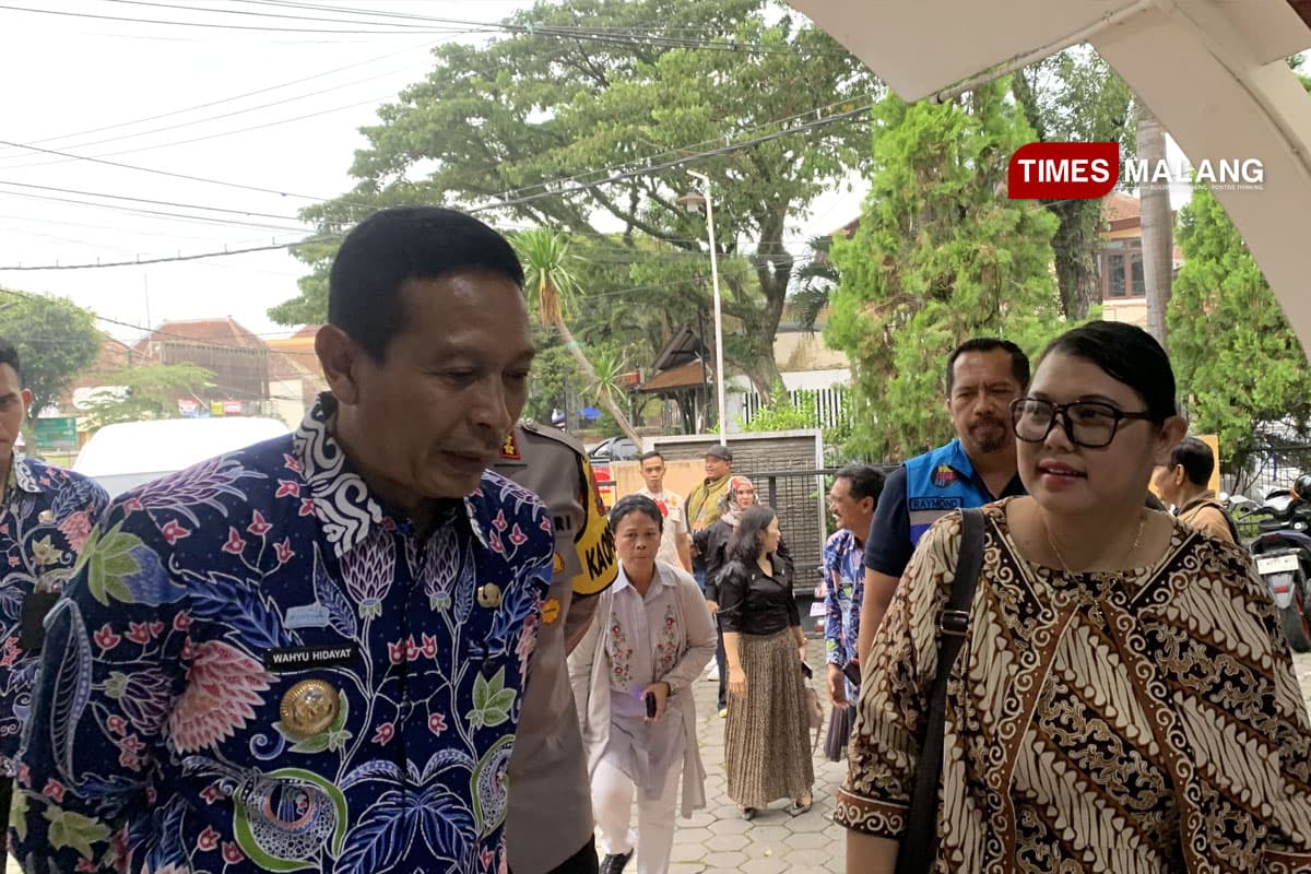 Gereja di Sekitar Stadion Gajayana Malang Sediakan Videotron Tambahan untuk Jemaah Mujahadah Kubro 1 Abad NU