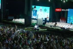 KH Matin Pimpin Sholat Malam Mujahadah 1 Abad NU dan Ijazahkan Shalawat Badawi Kubro