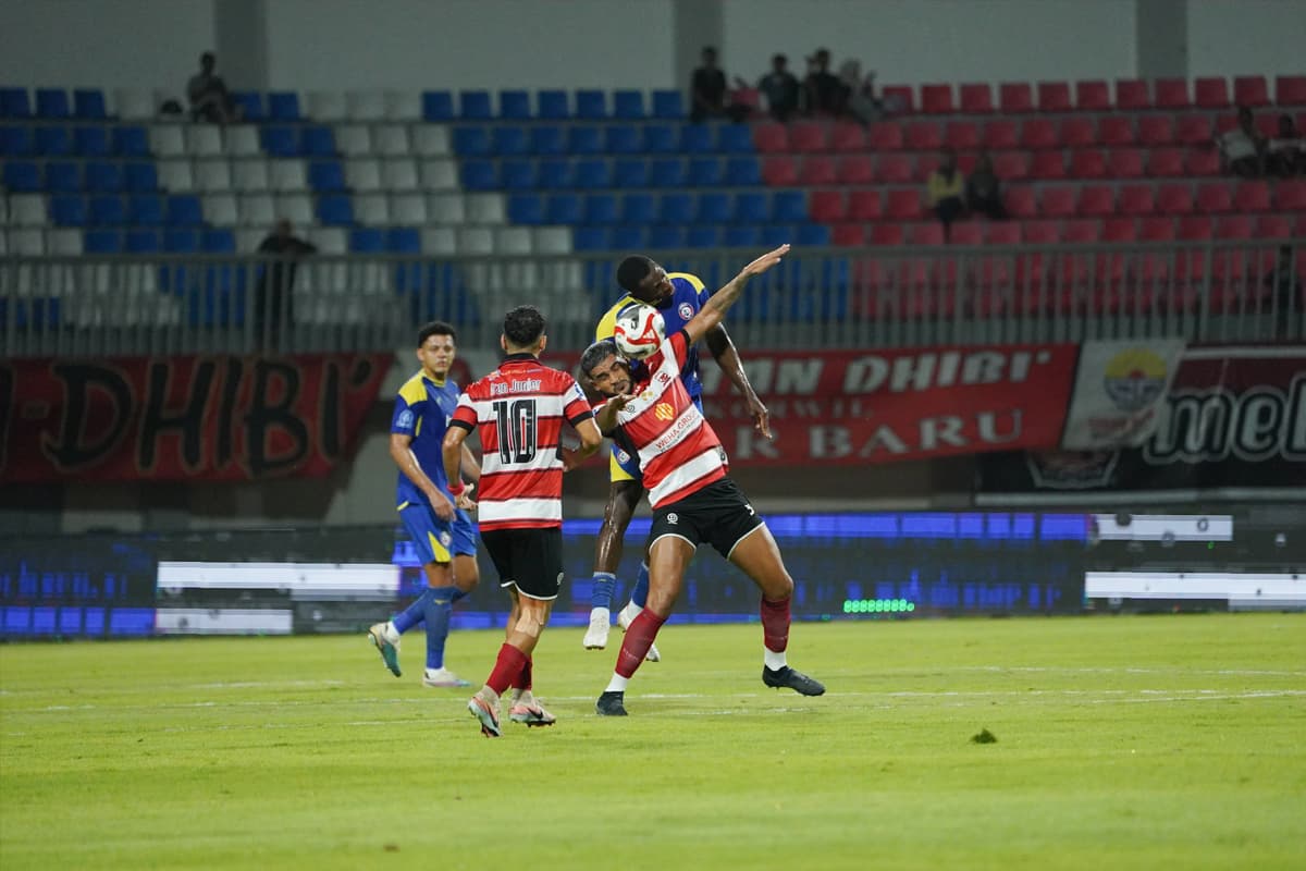 Mimpi Empat Kemenangan Beruntun Kandas, Arema FC vs Madura United Berakhir 2-2