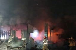 Kebakaran Jelang Sahur di Wonokerto Bantur Kabupaten Malang, Empat Ruko Ludes Terbakar