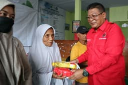 Berbagi Berkah Ramadan, PDI Perjuangan Kabupaten Malang Salurkan Bantuan Sembako