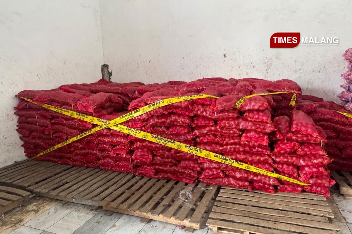 Polisi Bongkar Peredaran Bawang Bombai Impor di Malang