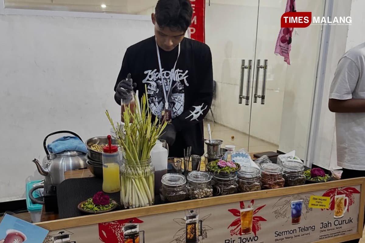 Minuman Rempah Nusantara Jadi Pilihan Sehat di Pasar Santai Vernakular MCC