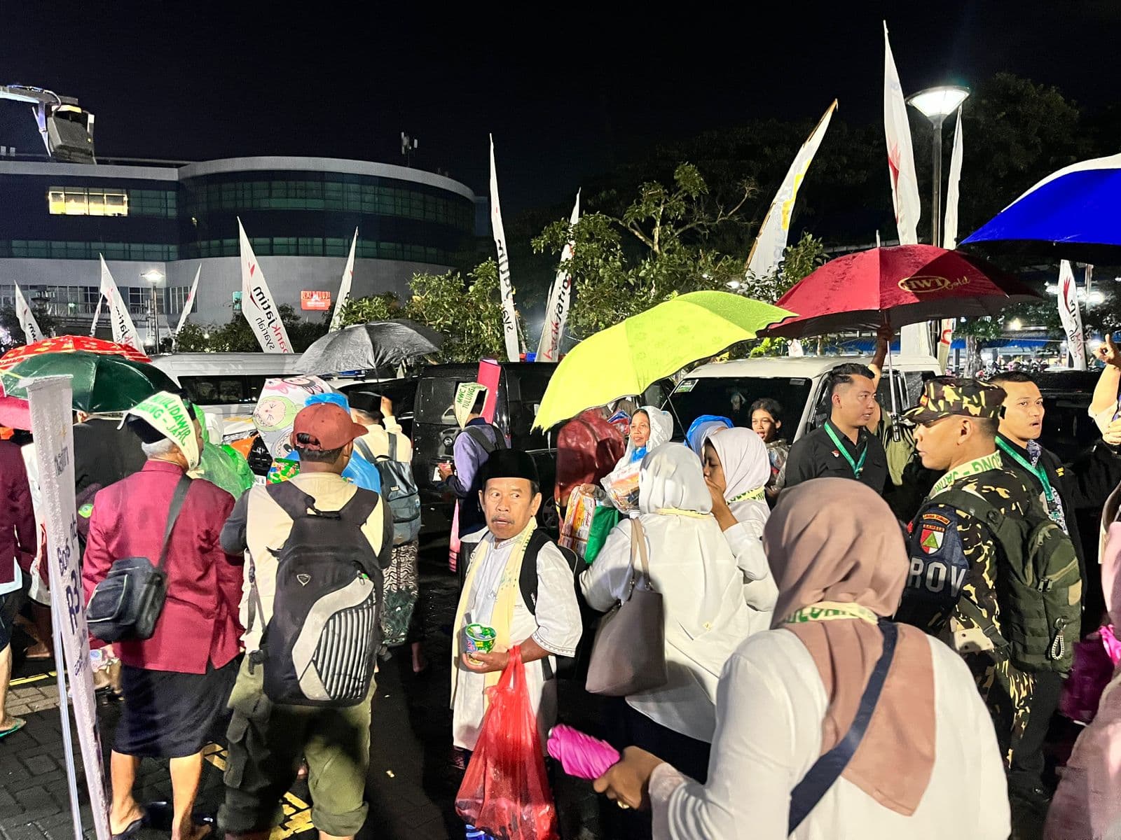 Rombongan Jemaah Tulungagung Pesan ke Presiden Prabowo, Minta Satukan NU di Momen 1 Abad NU