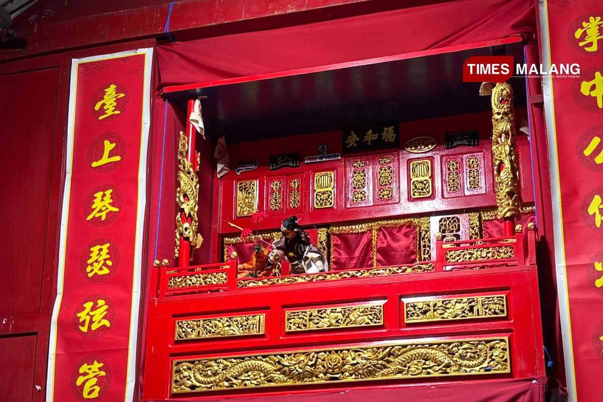 Persembahan Khusus, Wayang Potehi di Klenteng Eng An Kiong Bukan Sekadar Tontonan